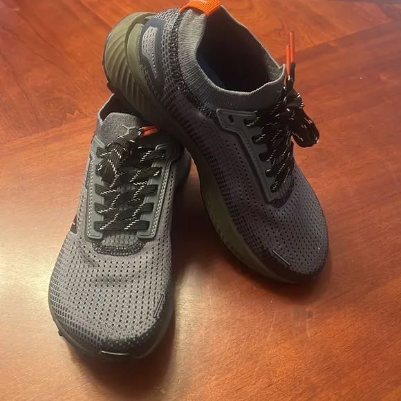 EUC FLUX ADAPT TRAIL RUNNER SHOES