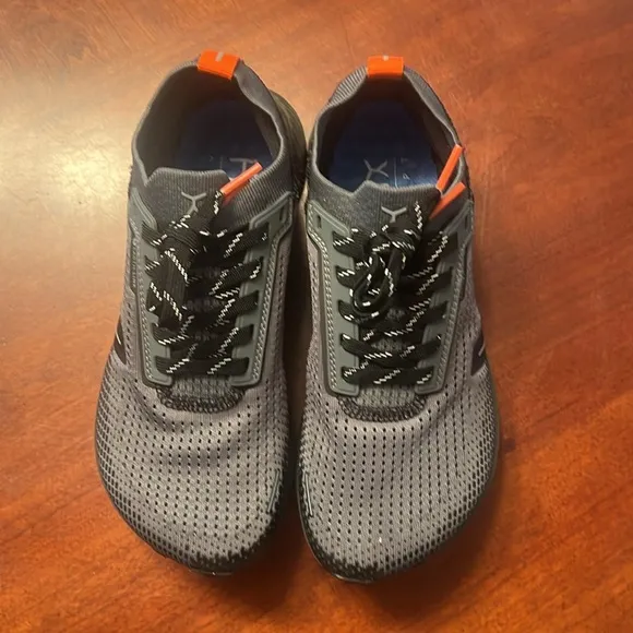 EUC FLUX ADAPT TRAIL RUNNER SHOES