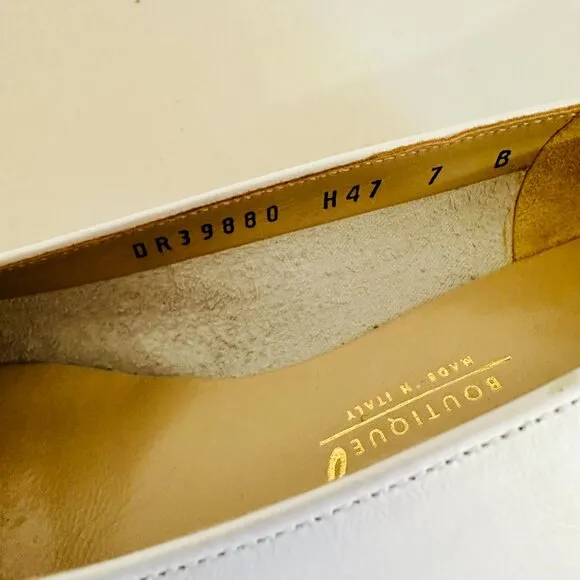 EUC SALVATORE FERRAGAMO BOUTIQUE PEARL WHITE LEATHER BRIDAL SANDALS ITALY