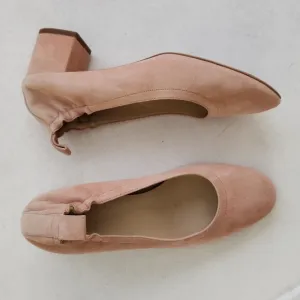 Everlane The Day Heeled Blush Suede Shoes Sz 6.5