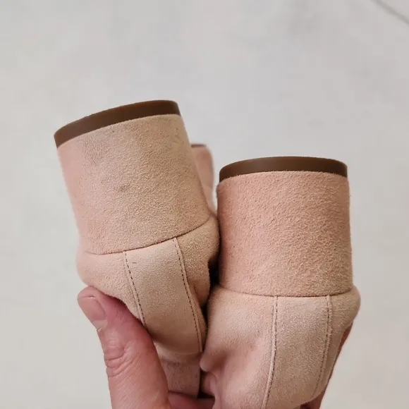 Everlane The Day Heeled Blush Suede Shoes Sz 6.5