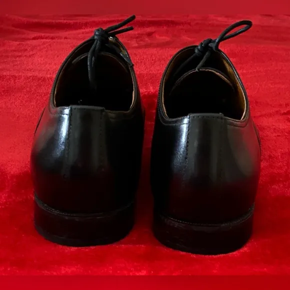 🛒👞🪻Florsheim Men’s shoes Black Corbetta Oxford Cap Toe,Size 11.5.