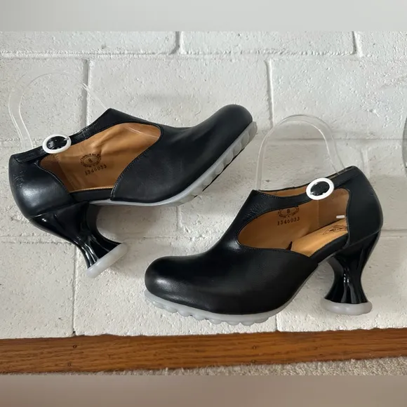 Fluevog NEW W/O BOX Cosmos Opposition black/white sole sexy side-buckled heel -8