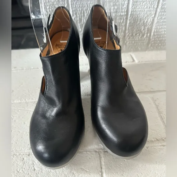 Fluevog NEW W/O BOX Cosmos Opposition black/white sole sexy side-buckled heel -8