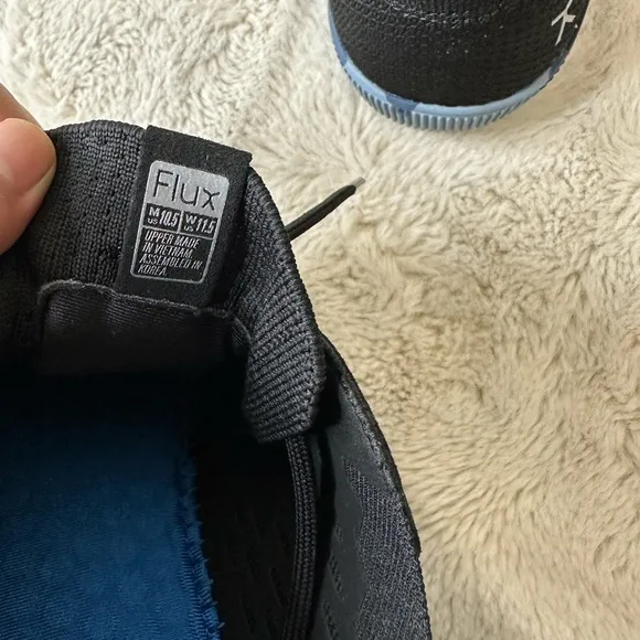 Flux Adapt Trainer Black and Blue Camo