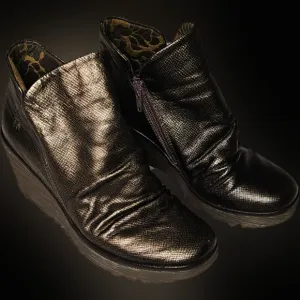 Fly London Metallic Yip Boot Womens Size 39