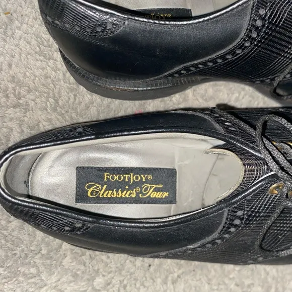 Footjoy classics four golf shoes size 10