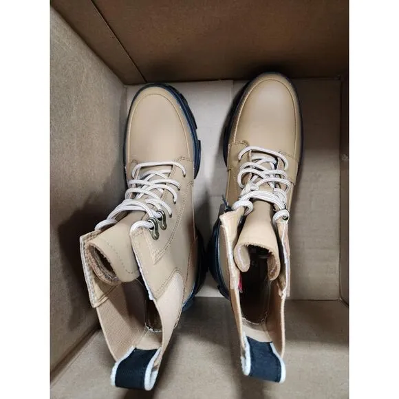 FP Movement x SOREL Brex Lace Boots Size 8.5 W