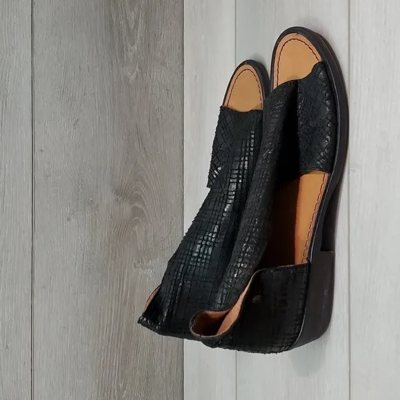 Free People Women Mont Blank Asym Ankle Leather Cut Side Flats shoes sz 39/8.5-9
