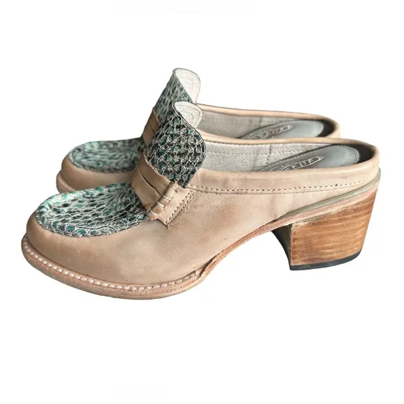 Freebird By Steve Collins All Leather Green Snake Skin Print Clog Mules