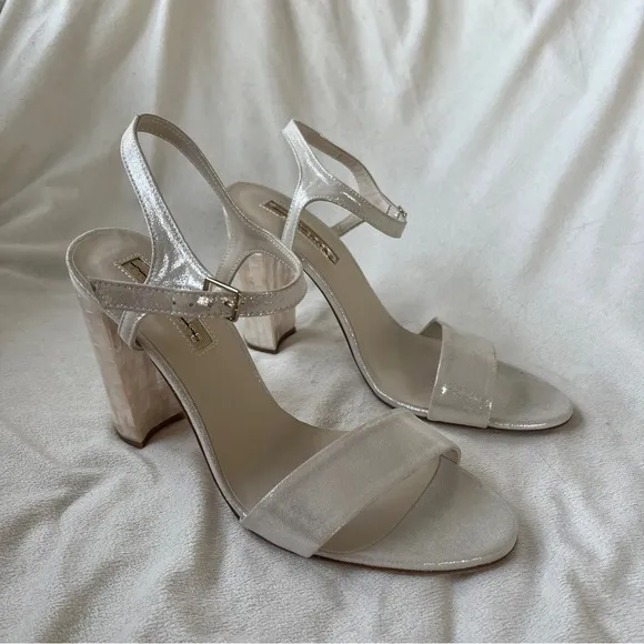 Freya Rose Martene Pearl Bridal Heels Size 41/ US 10 NWOT originally $775