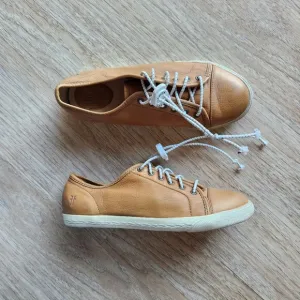 FRYE Chambers Tan Leather Low Top Lace-Up Shoes Sneakers Boy's Size 4