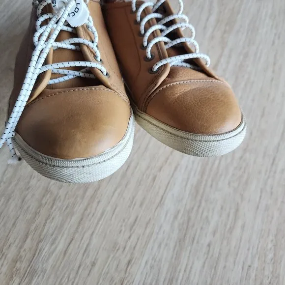 FRYE Chambers Tan Leather Low Top Lace-Up Shoes Sneakers Boy's Size 4