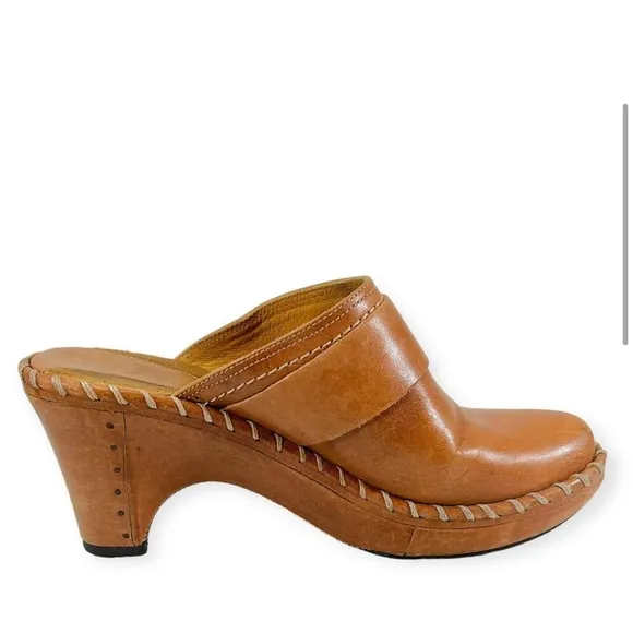 Frye Charlotte Harness Studded Cognac Leather Mules Clog Buckle Shoes Tan Size 6