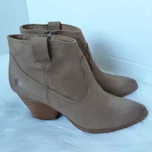 FRYE Women's 7M Tan Zip Leather Heel Ankle Boot