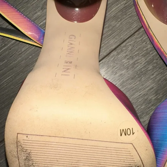 Gianni Bini Women Size 10 Vivyee Rainbow High Heel Shoes Rhinestone Detail Party