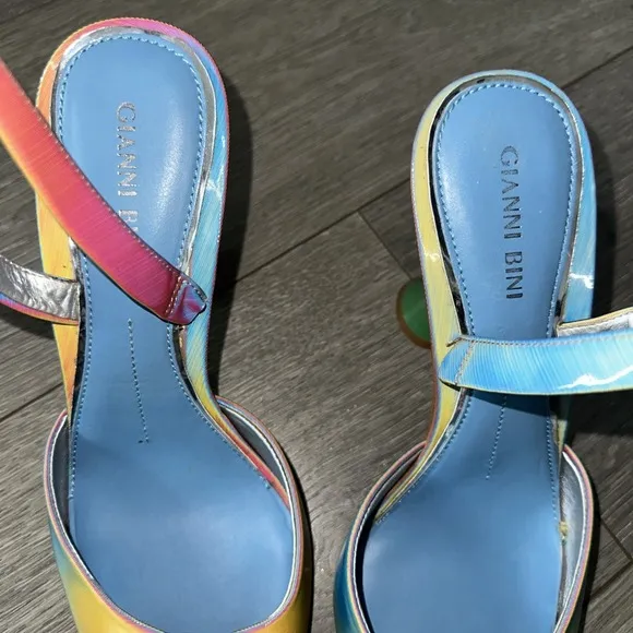 Gianni Bini Women Size 10 Vivyee Rainbow High Heel Shoes Rhinestone Detail Party