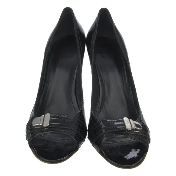 Givenchy Black Patent Leather Printed Pumps US 9.5, IT 39.5