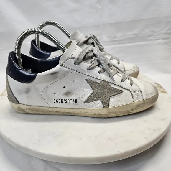 GOLDEN GOOSE  SUPERSTAR SNEAKER SIZE EU 38  US 8