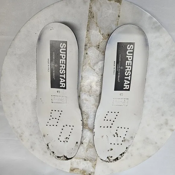 GOLDEN GOOSE  SUPERSTAR SNEAKER SIZE EU 38  US 8