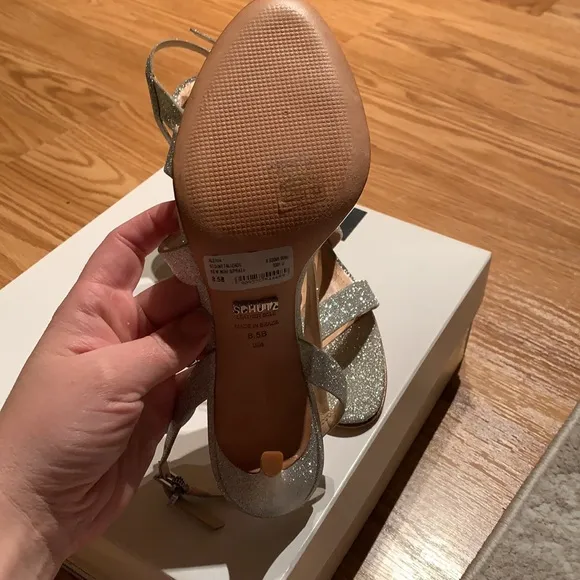 Gorgeous sparkly shoes
