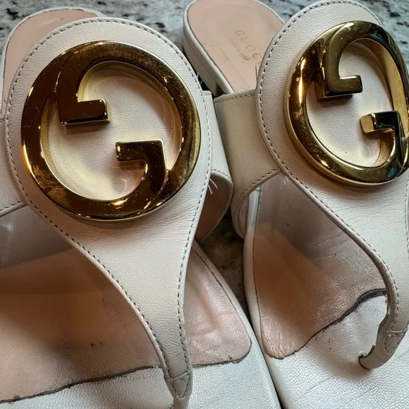 Gucci Cream and Gold Blondie Sandals with Elegant Design, size 40