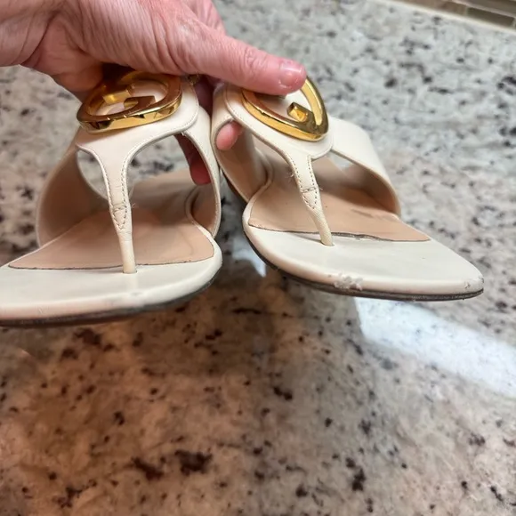 Gucci Cream and Gold Blondie Sandals with Elegant Design, size 40