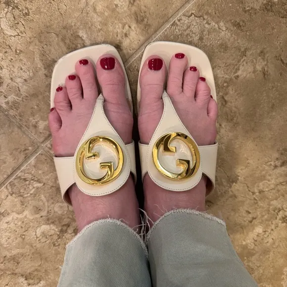Gucci Cream and Gold Blondie Sandals with Elegant Design, size 40