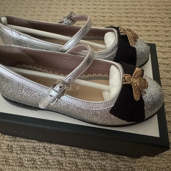 Gucci Silver and Black Kids Shoes Size 24 = US 8