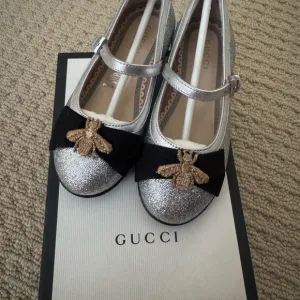 Gucci Silver and Black Kids Shoes Size 24 = US 8