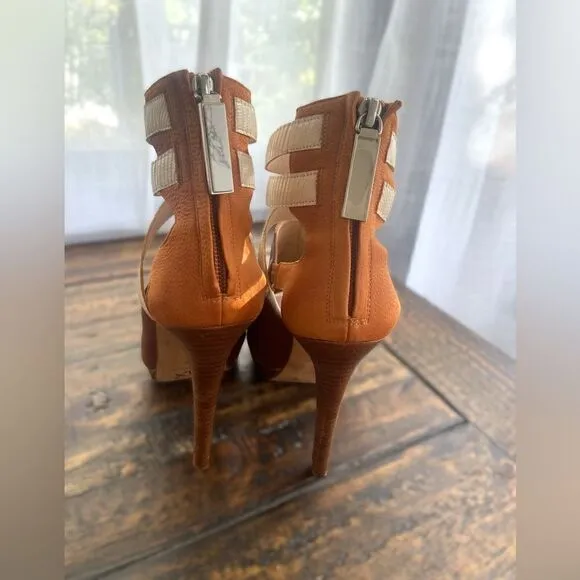 HENRI LEPORE DEZERT Off the Cuff  European Leather  Heels Shoes Size 37.5