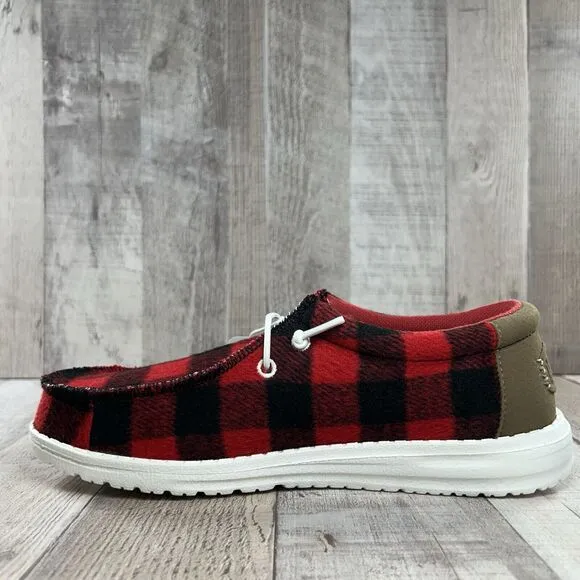 Hey Dude Wally Youth Size 2 Buffalo Plaid Slip On Loafer Sneaker Shoes Red Black