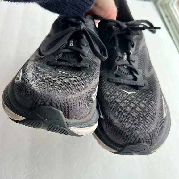 Hoka Clifton 9 Sneakers