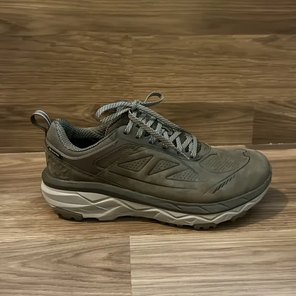 Hoka Men’s One One Gray W Challenger Waterproof Low GTX Running Shoes 8.5 D