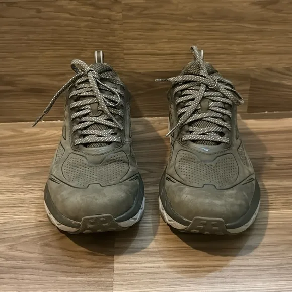 Hoka Men’s One One Gray W Challenger Waterproof Low GTX Running Shoes 8.5 D