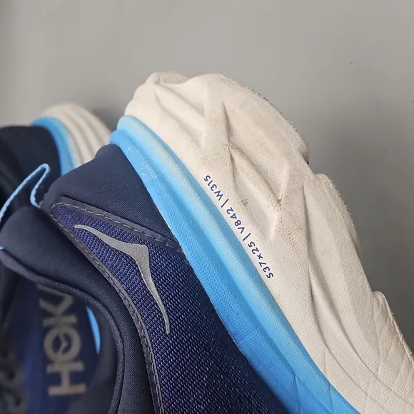Hoka One One Bondi 8 Sneakers Men’s 10 Outer Space/ All Aboard Running Shoes