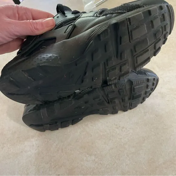 Huarache by Nike Shoes size 6Y 6 Youth all Black sneakers boys or girls