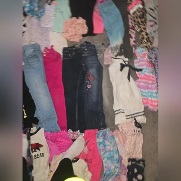 HUGE GIRLS LOT BUNDLE MIX SEASONS SIZE 6/7