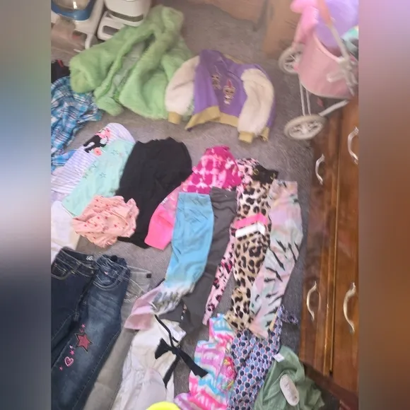 HUGE GIRLS LOT BUNDLE MIX SEASONS SIZE 6/7