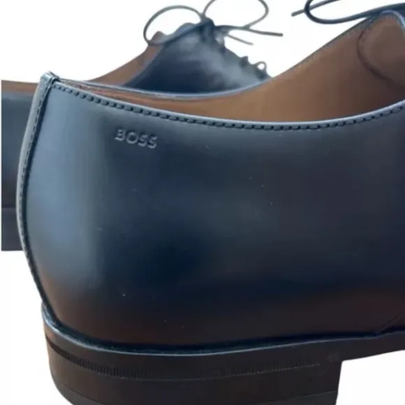 HUGO BOSS Leather Dress Shoes Kensington Derby - Made in Italy - Size 10