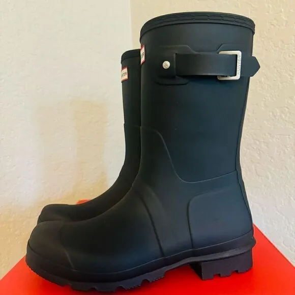 HUNTER Men's Original Short Waterproof Rain Boot, Rubber Black, Size 9, NWT