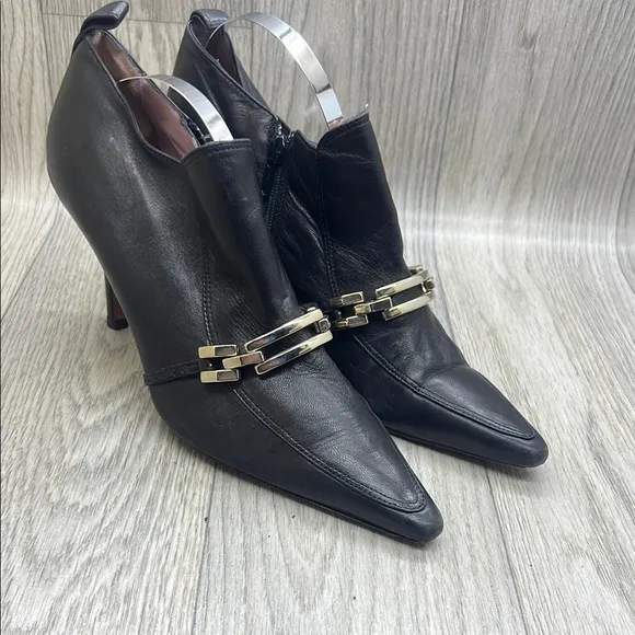 Isaac Mizrahi Leather Ankle Boot