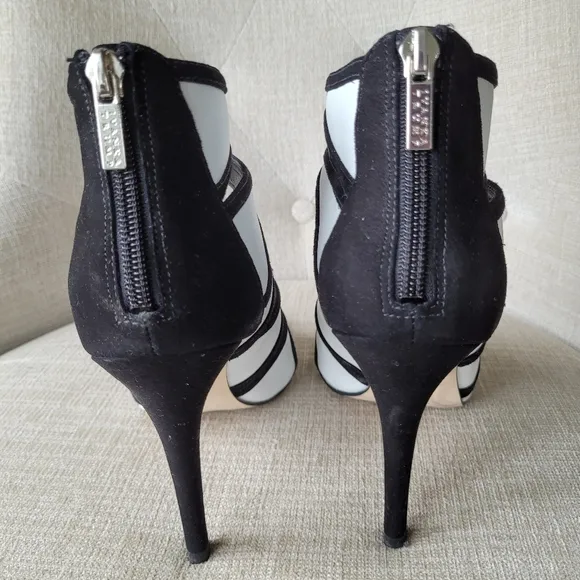 Ivanka Trump Shoes Derry Black &amp; White Leather Stiletto Heel Open Toe Si…