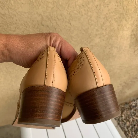 J. Crew Oxford shoes nude leather size 7.5