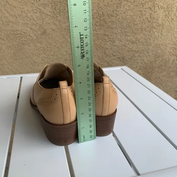 J. Crew Oxford shoes nude leather size 7.5