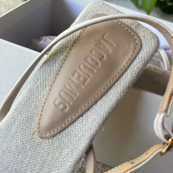 Jacquemus Cream Les Sandales Basgia