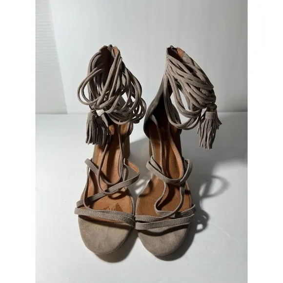 Jeffrey Campbell Elegant Tan Strappy Women's Sandals