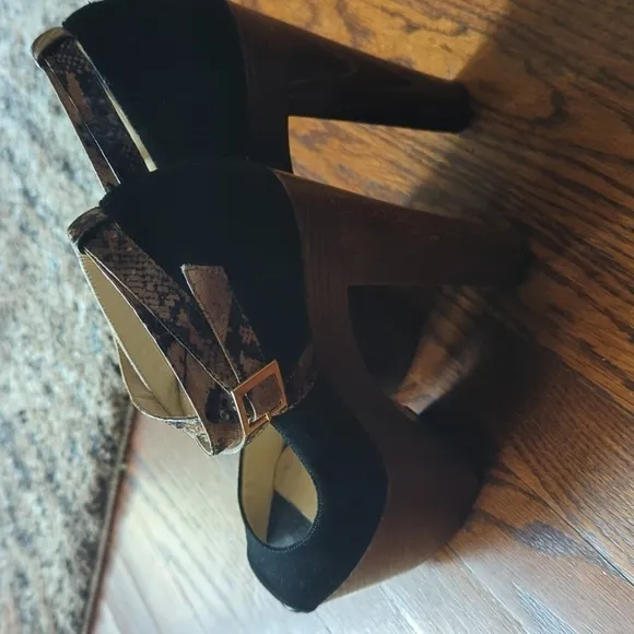 Jimmy Choo black suede platform heels snake ankle strap Office Siren EUC Sz 7.5