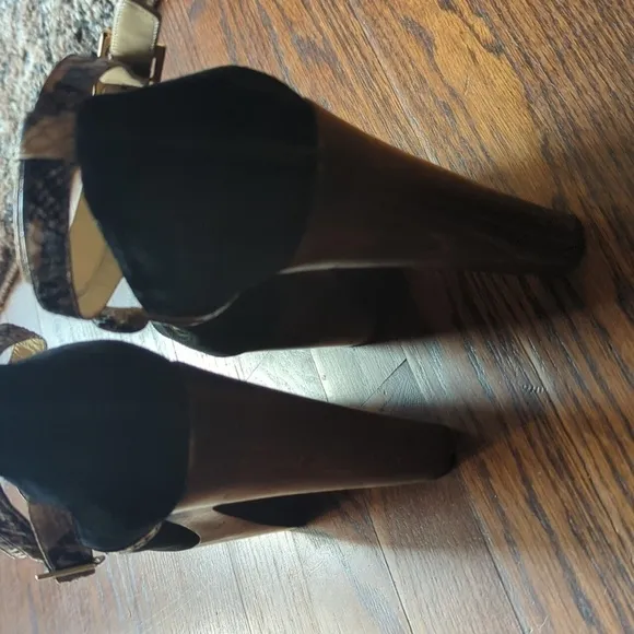 Jimmy Choo black suede platform heels snake ankle strap Office Siren EUC Sz 7.5