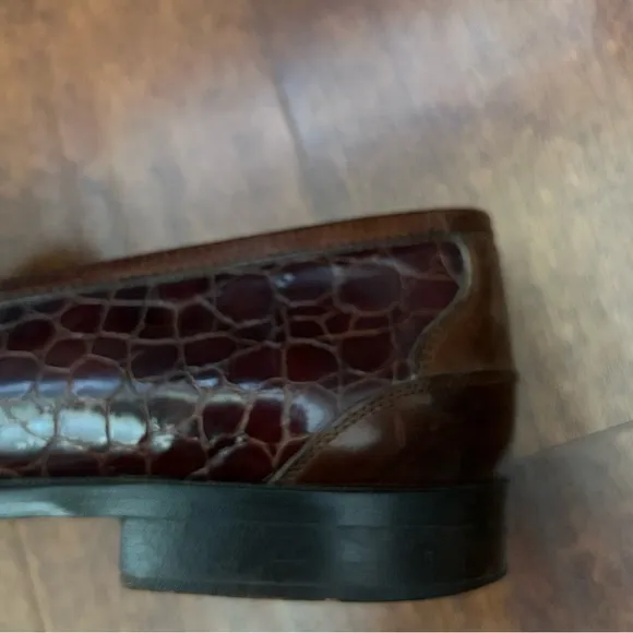 Johnston and Murphy Dapper Brown Tassel Loafers, Crocodile Embossed, Size 10.5